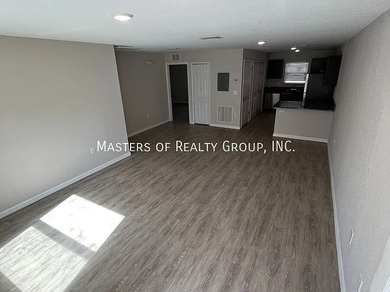 9003-9005 N Mendoza Way — Photo 15