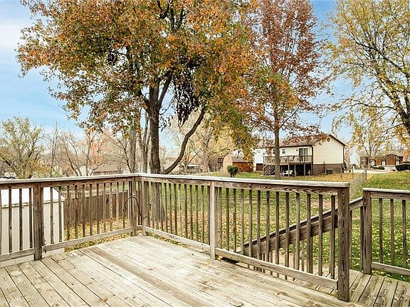 3rd image of 1939 Belmont Pl