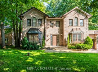 14 Alana Dr, Springwater, ON L9X 0S2