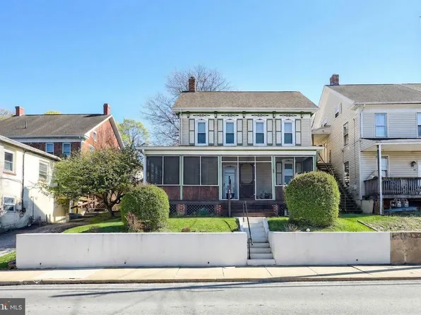 157 W Main St, Windsor, PA 17366