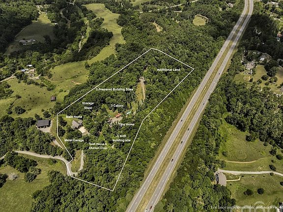 4th image of 119 & 127 Deer Hill Ln