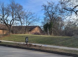 472 University Dr, Pontiac, MI 48342