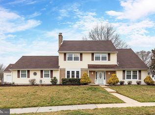 101 Ridgeway Ln, Mullica Hill, NJ 08062