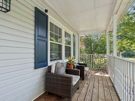 5th image of 211 Regal Oaks Way