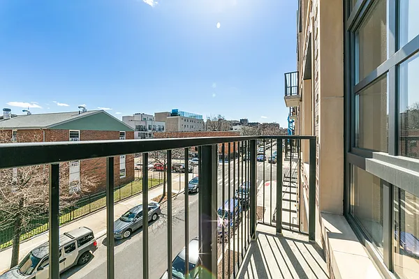 Rented by MNS | media 22