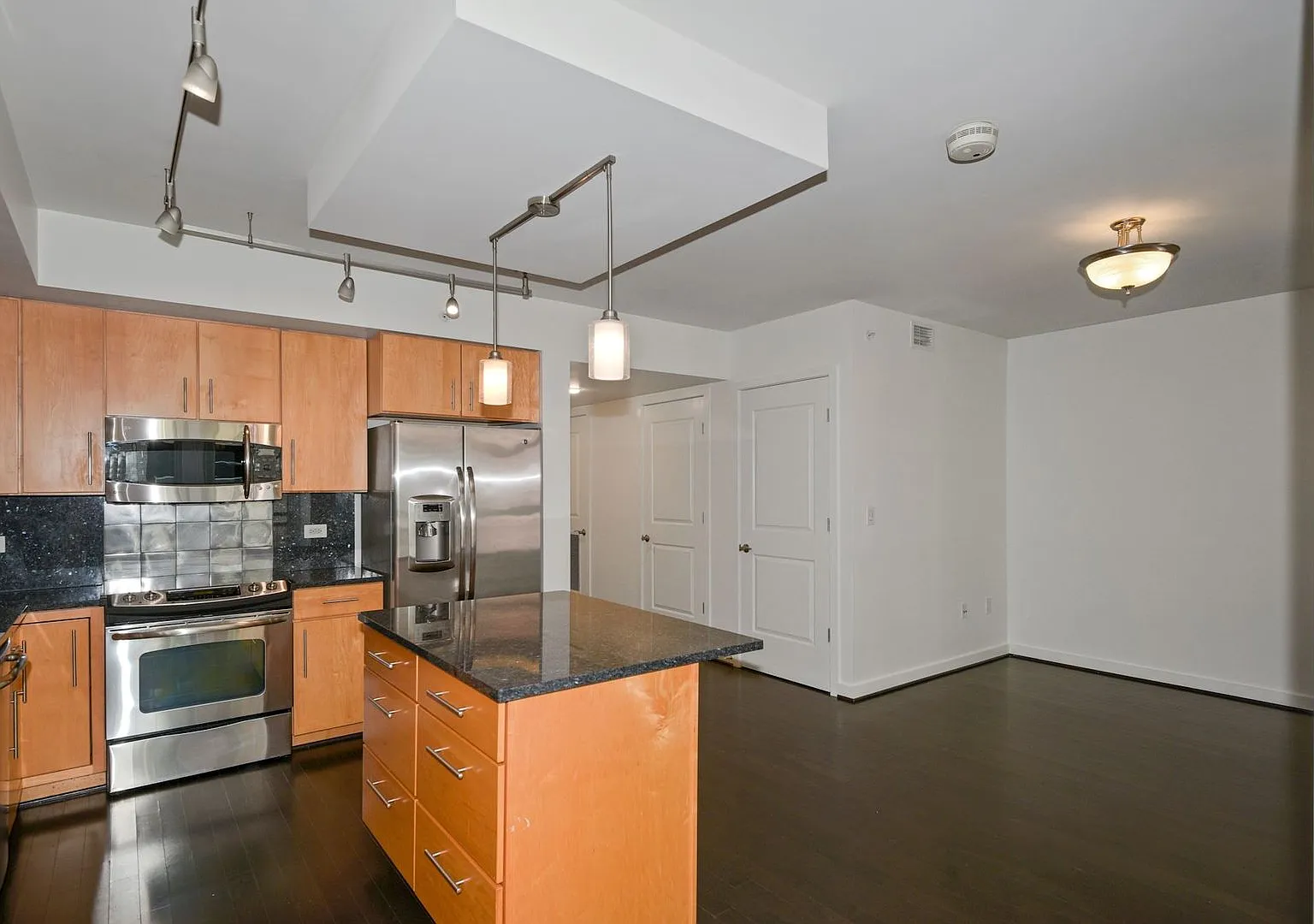 Over 800sq/Ft One Bedroom At The Velocity! Available Now! — Photo 2