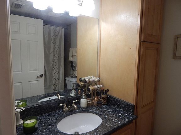 2nd image of 115 Airport Ave E APT 6