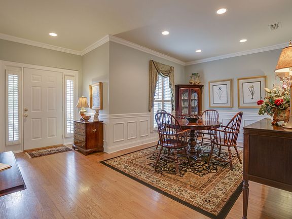 5th image of 1539 Charleston Ct