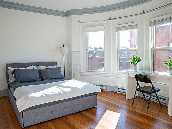 3rd image of 857 Beacon St APT 41