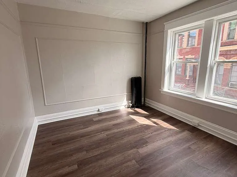 49 School St #8 — Photo 4