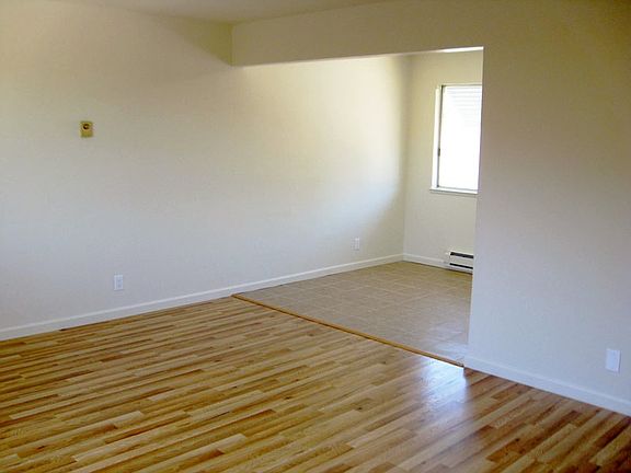2nd image of 619 Bolton Ct APT 5