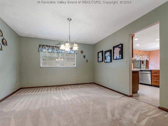 5th image of 1433 Alexandria Pl