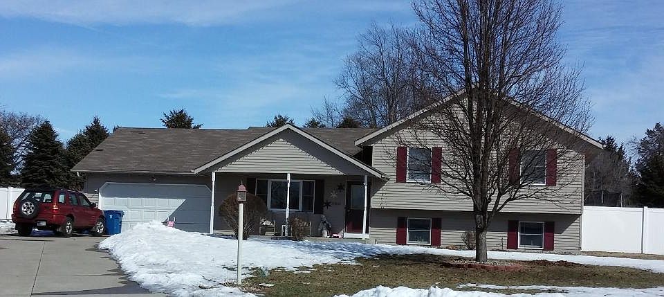 1st image of 57822 Sunbury Dr
