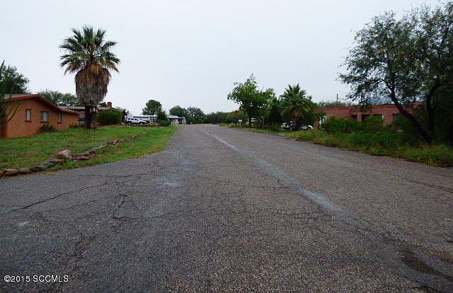 2nd image of 423 Willow Dr