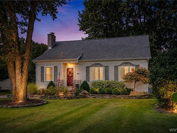 386 Bauman Rd, Williamsville, NY 14221