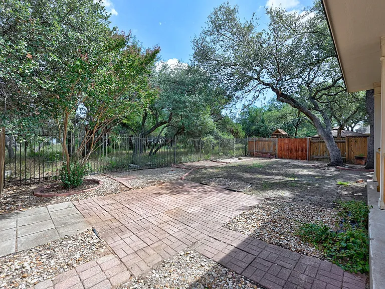 3808 Noe Ln — Photo 28