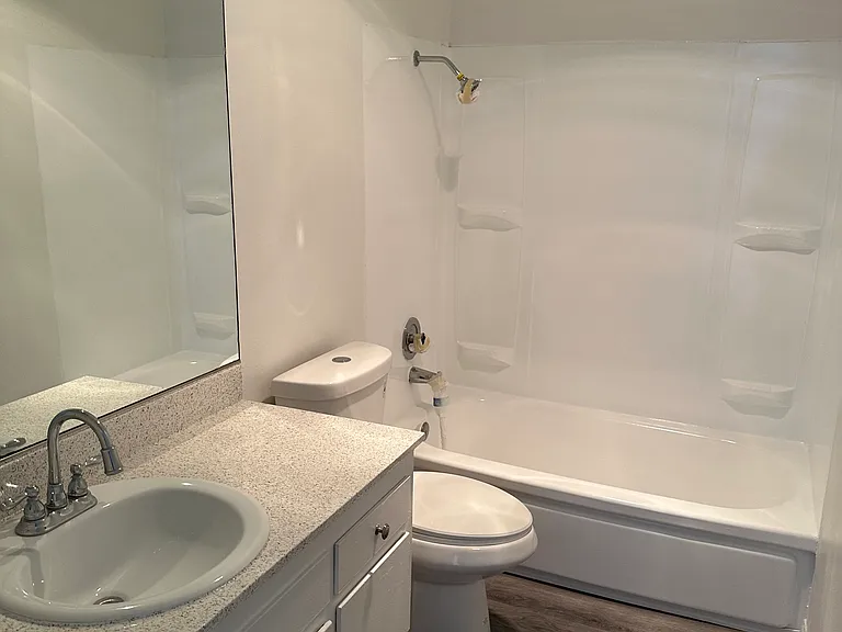 Buena Capri Apartmetents — Photo 28