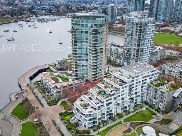 1288 Marinaside Cres #906, Vancouver, BC V6Z 2W5
