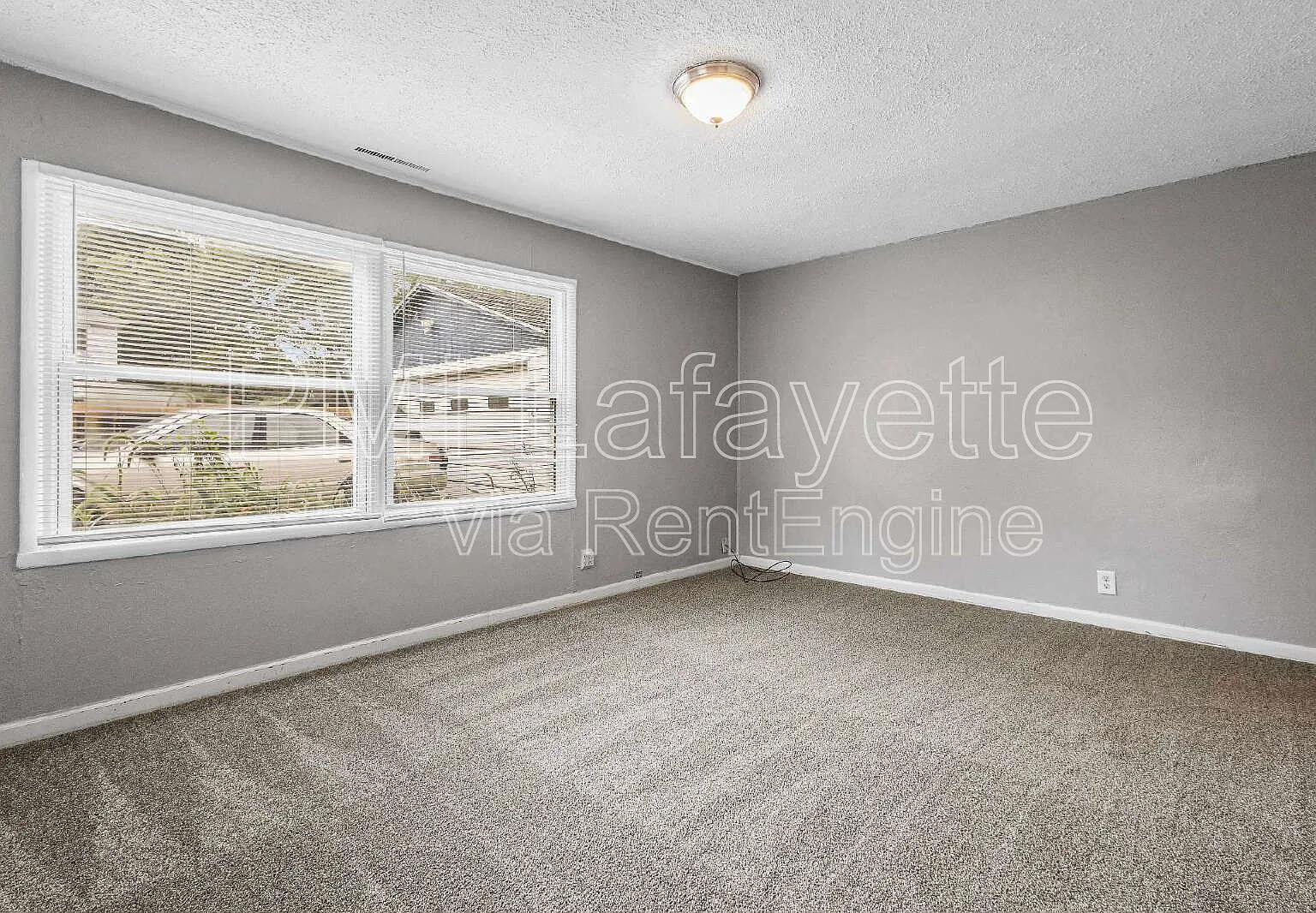 2 bed, 1.0 bath, 725 sqft, $1,150 — Photo 3