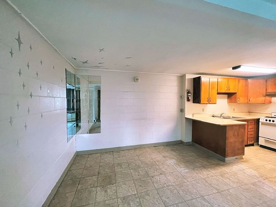 1st image of 2204 W Northern Lights Blvd #6