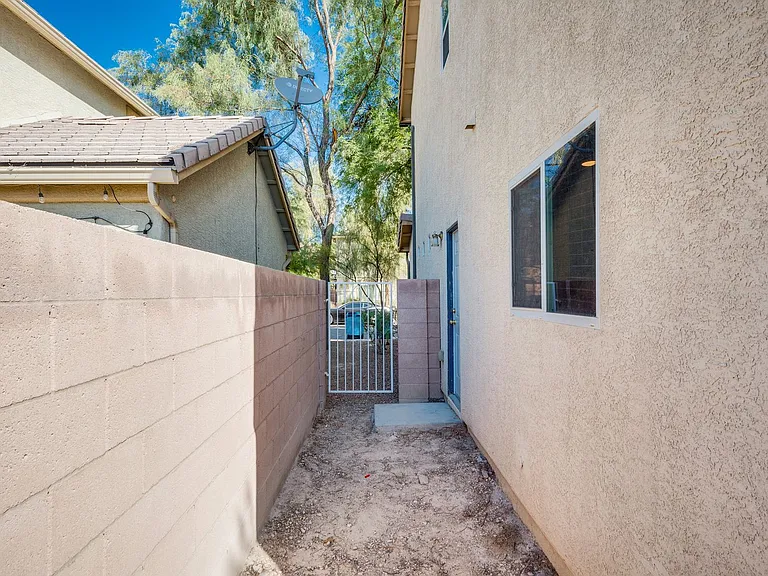 5225 Shreve Ave — Photo 27