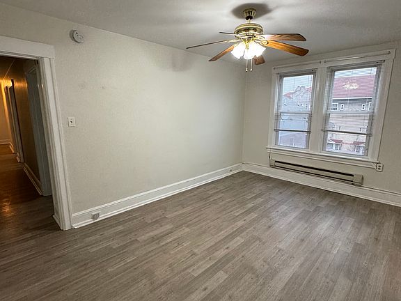 2nd image of 920 Hamilton Blvd APT 3N