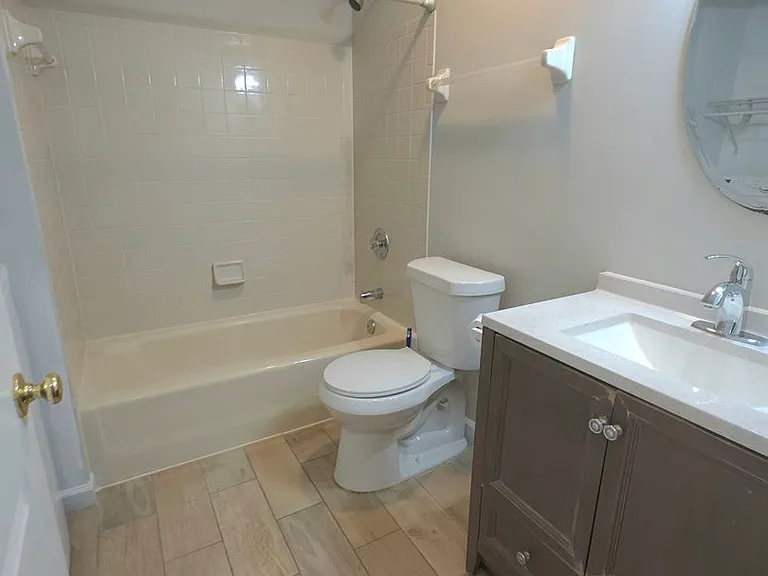 304 Arabian Cir — Photo 23
