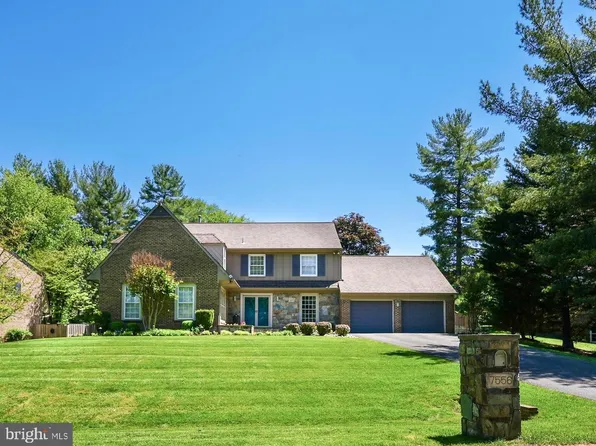 7556 Pepperell Dr, Bethesda, MD 20817