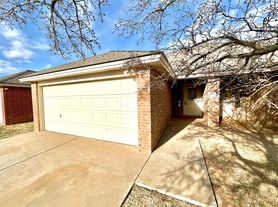 615 N Elkhart Ave, Lubbock, TX