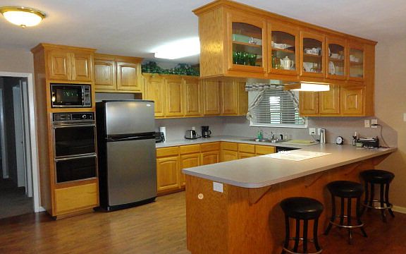 3rd image of 535 Westwood Dr
