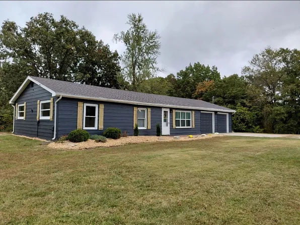 9651 E Lake San Lynn Rd, Centralia, MO 65240
