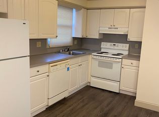 326 Main St, Portland, CT 06480