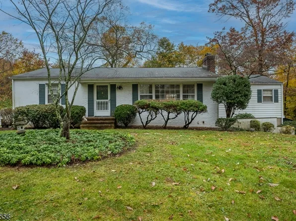 77 Woodstone Rd, Bernards Twp., NJ 07920