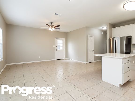 4th image of 10122 Berrybriar Ln