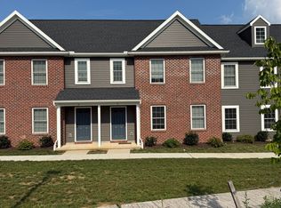 4 Skip Ln, Carlisle, PA 17013