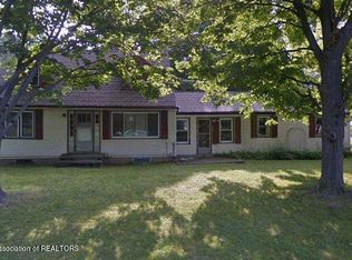 415 Forest St, Eaton Rapids, MI 48827