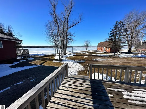 W16930 County Road H33 9, Curtis, MI 49820