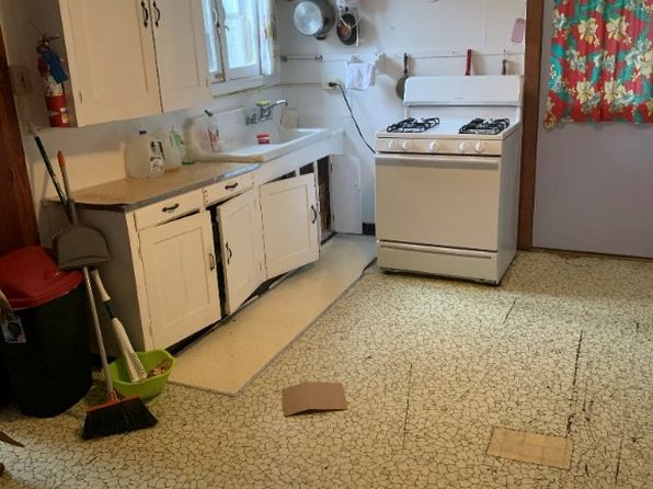 63 Gilbert St #4
