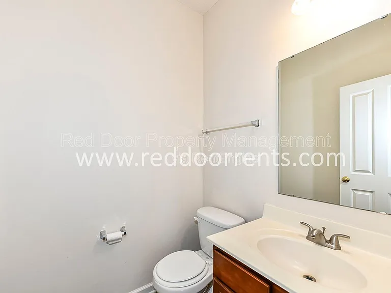 13340 Golden Gate Dr E — Photo 21