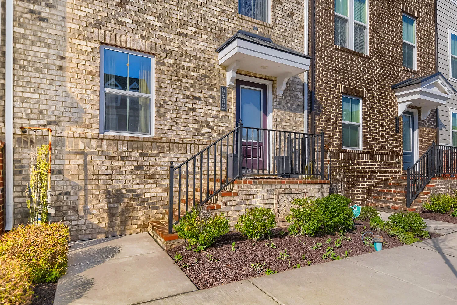 3 bed, 2.5 bath, 1760 sqft, $3,000 — Photo 2