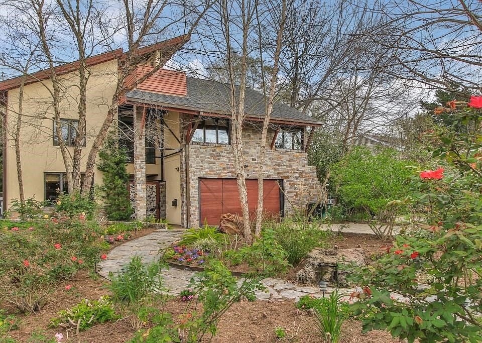 2522 Blue Bonnet Blvd. Exceptional one of a kind custom home in historic Old Braeswood.