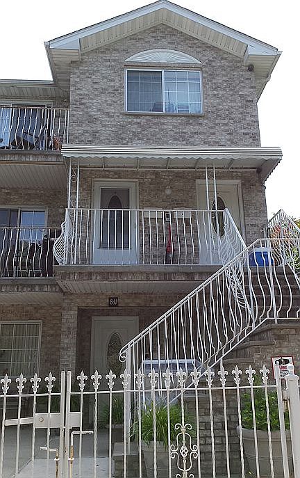 2nd image of 841 Revere Ave
