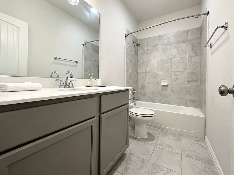 900 Slate Ln — Photo 8