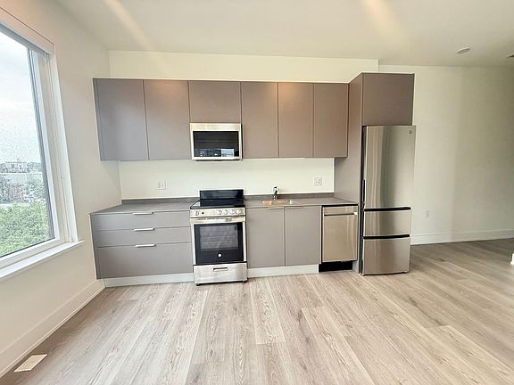 4th image of 1324 N Capitol St NW #404