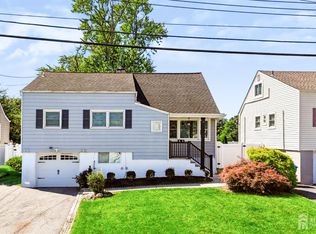 42 Jonquil Cir, Fords, NJ 08863