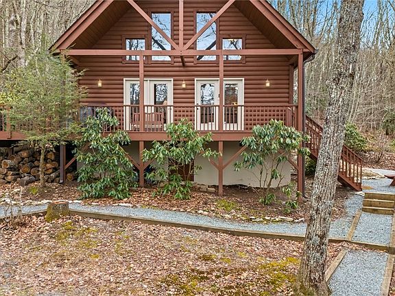 4th image of 20 Cabin Ridge Lane