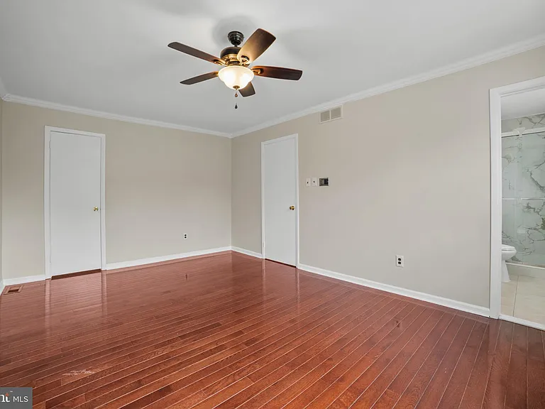 109 Stratton Ln — Photo 15