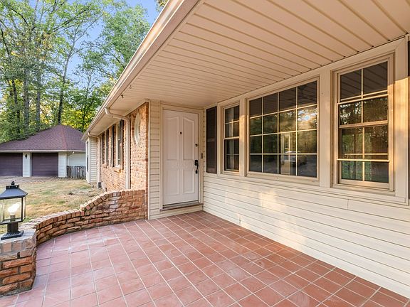 4th image of 105 Dogwood Blvd