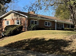 555 Dehart Community Ctr Rd, Hays, NC 28635