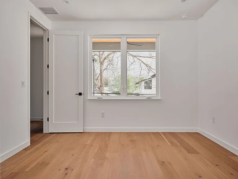 3019 Garwood St #1 — Photo 23